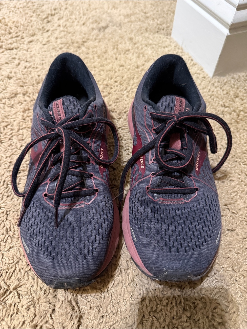 Brooks Women's Running Shoes - Navy and Rose